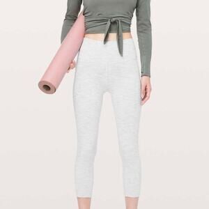 Lululemon Wunder Under Crop (High-Rise) *Luxtreme 21" size 12